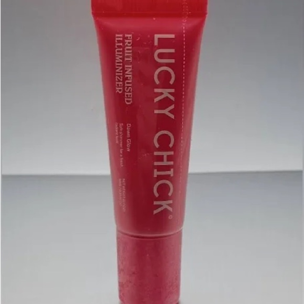 Lucky Chick Fruit-Infused Illuminizer - Dawn Glow